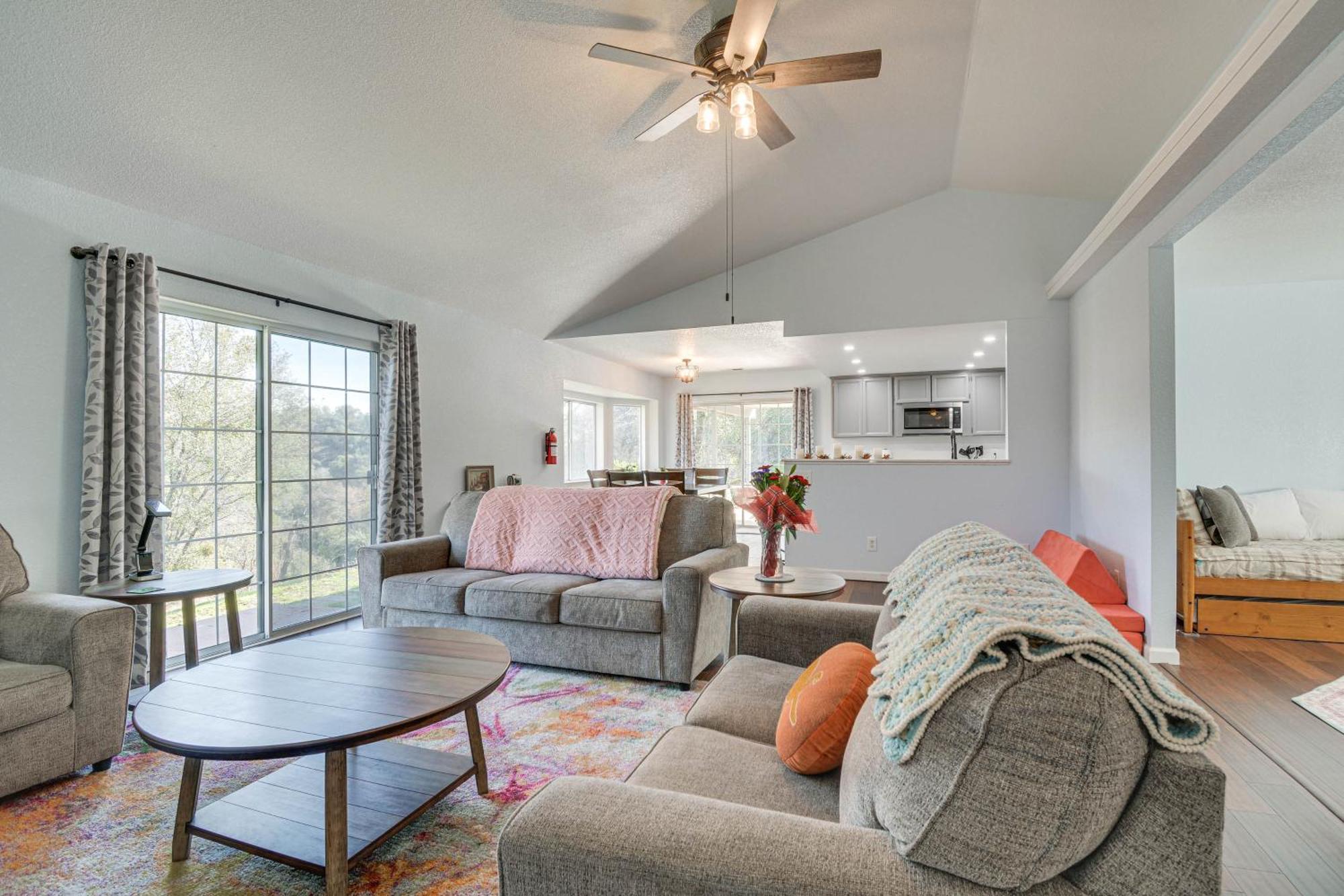 Bright And Cozy Getaway 46 Mi To Yosemite! Mariposa